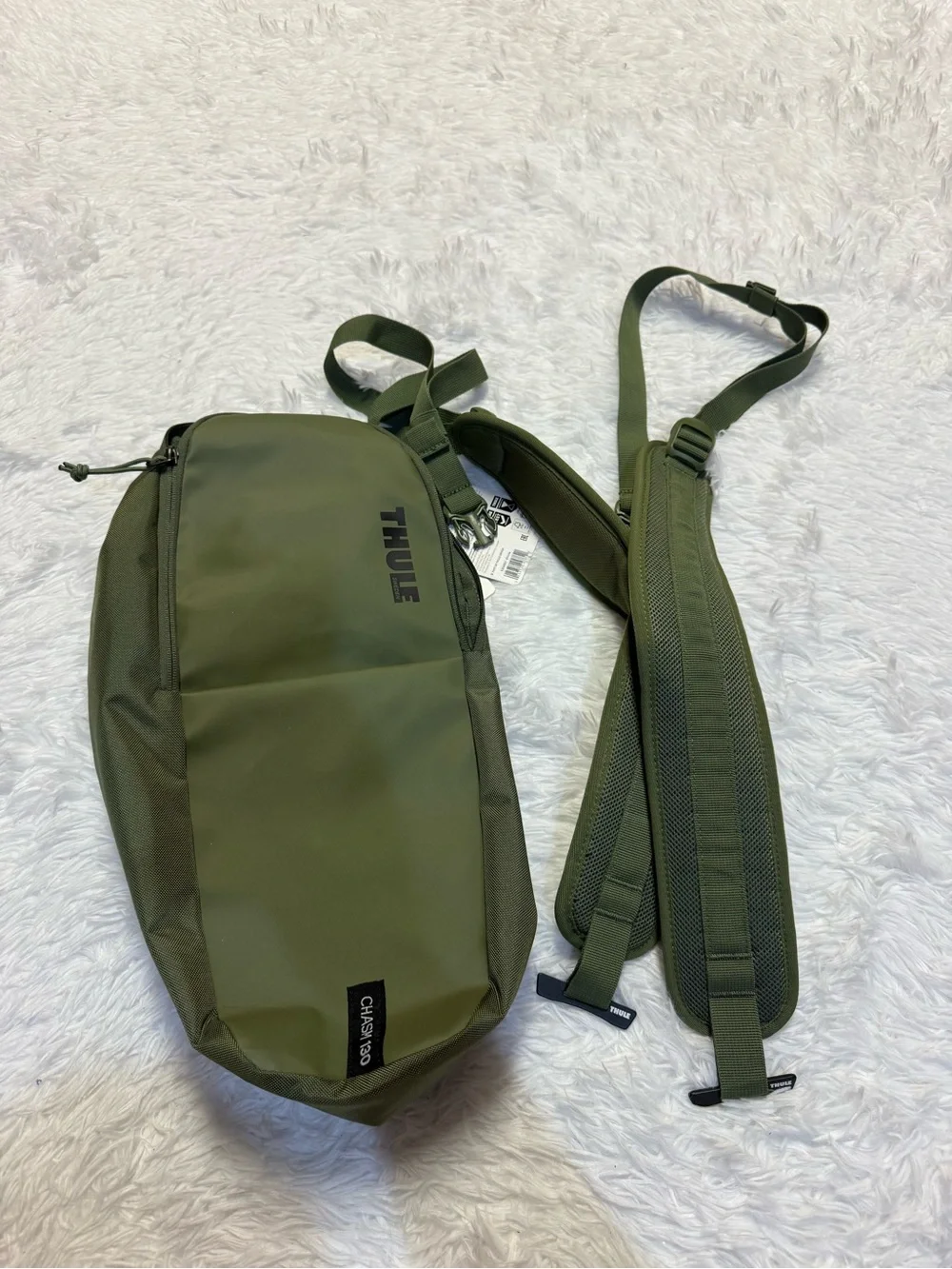 Thule Chasm Olive Green Duffle Bag Packing Case / Accessories Carry Bag